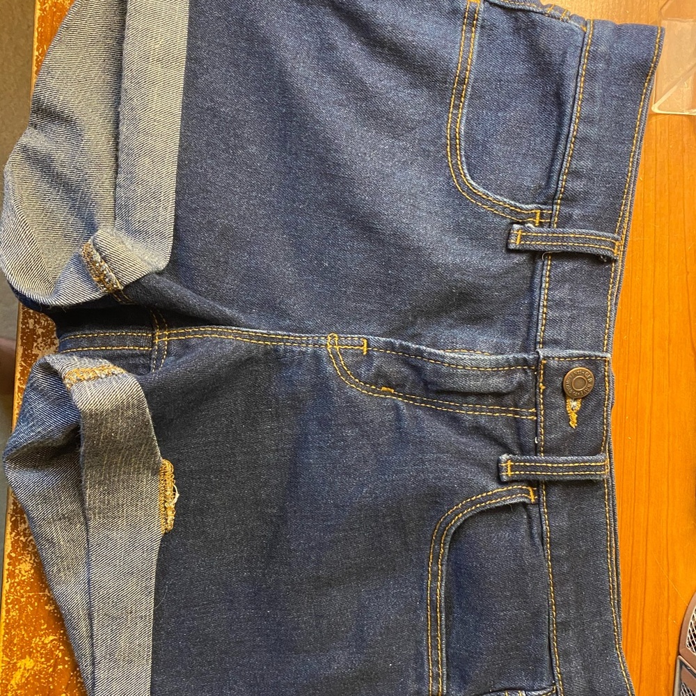 Old Navy Dark-washed Cropped Shorts